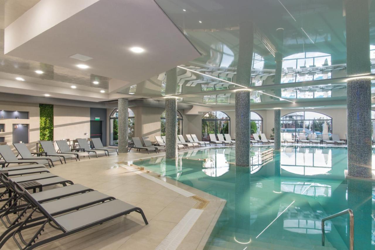 Casa Di Fiore Spa And Medical Hotel, Mineral Pools & Private Beach クラネヴォ エクステリア 写真 The spa at the Hotel