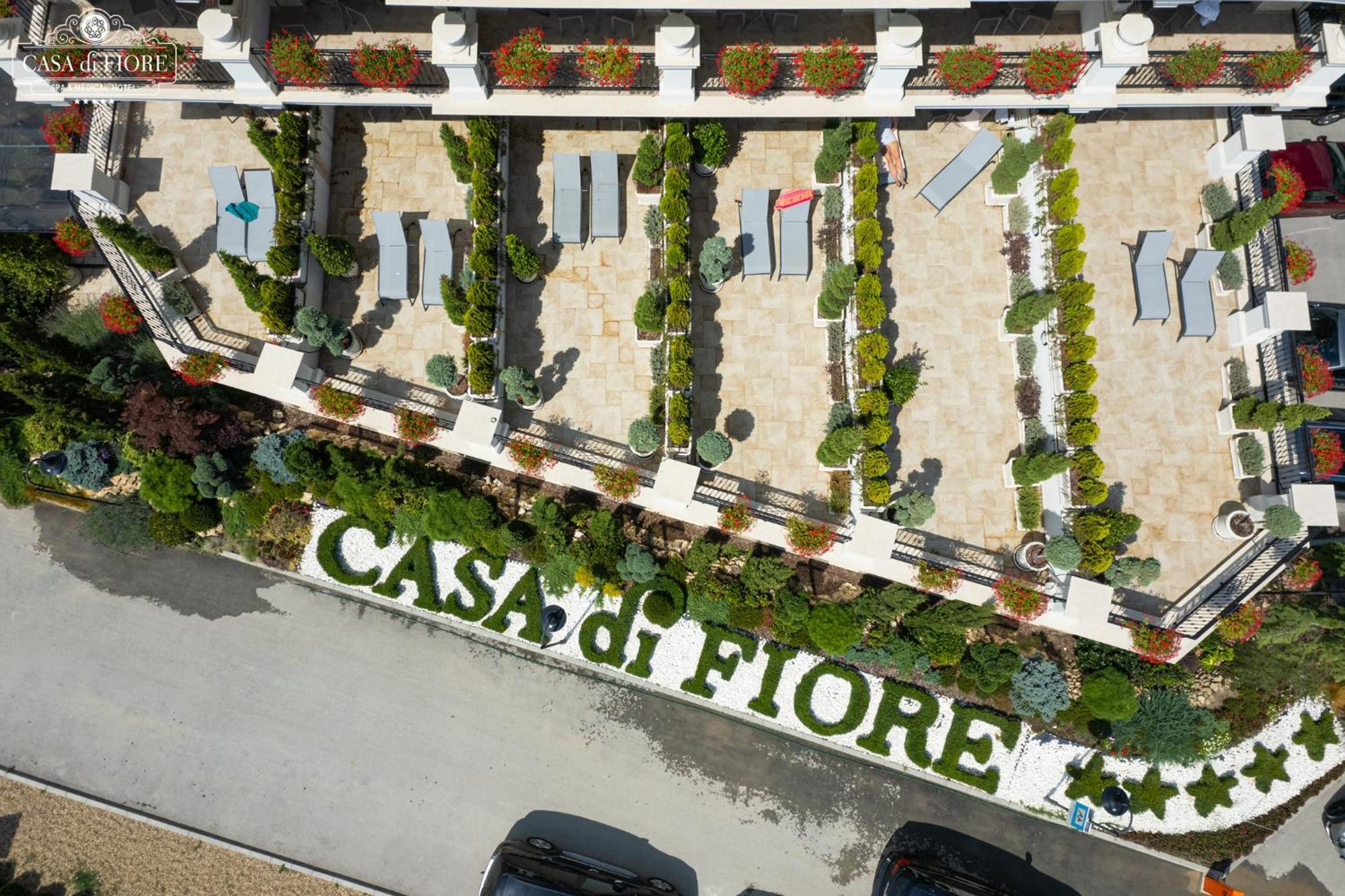 Casa Di Fiore Spa And Medical Hotel, Mineral Pools & Private Beach クラネヴォ エクステリア 写真 Casa Flora